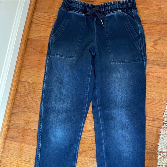 Old Navy Girls Soft Jean Joggers, Size Medium 8 - Picture 1 of 4